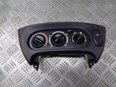 Панель керування обдув megane i 7700419052 фото №1