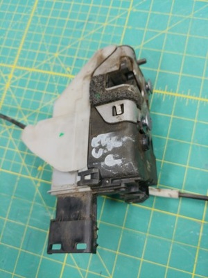 Замок дверь правый задняя citroen c3 ii фото №1