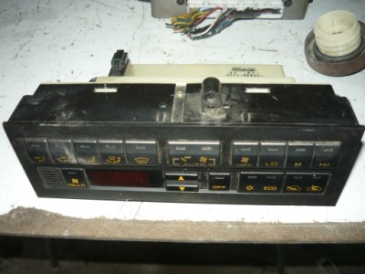 Панель кондиціонера 164430-1858 pajero ii long фото №1