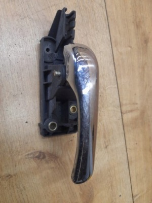 Ручка двері перед задня права alfa romeo 166 фото №1
