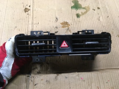 Решётка обдув средняя hyundai ioniq фото №1