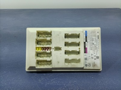 Bmw 1 f40 модуль блок керування комфорту 61355a7 фото №1