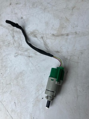 Датчик вимикач стоп crossland x 9818232480 фото №1