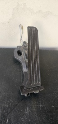 Vw passat b6 педаль потенціометр газу 1k1723503l фото №1