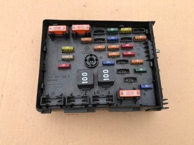 Коробка запобіжників volkswagen оригінальний номер 3c0937125a фото №1