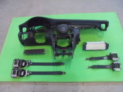 Mercedes c klasa w205 coupe amg приборная панель приборная фото №1