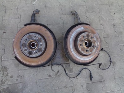 Поворотный кулак ступица левый перед discovery iv 4 2.7 td фото №1