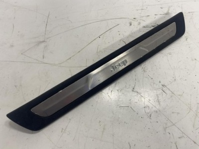 Молдинг порог правый перед jeep grand cherokee wk2 1nc80dx9ab фото №1