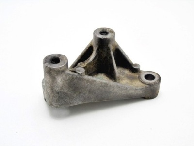 Кронштейн кронштейн генератора transit 2.0 di tddi 00- фото №1