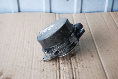 Насос вакуум audi a8 d3 3.0 tdi 057145100t фото №1