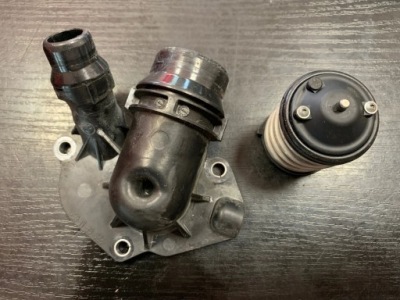 Корпус термостата bmw x3 f25 фото №1