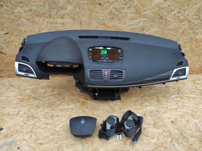 Панель приладів консоль renault megane iii фото №1