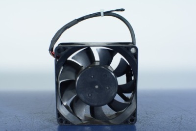 Bmw 6 f13 вентилятор усилителя 6983075 фото №1