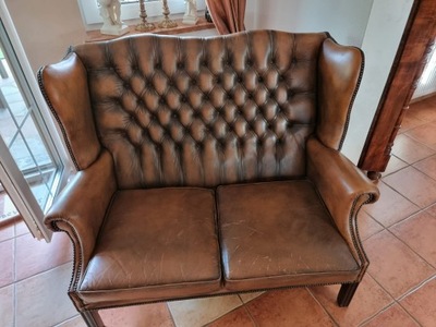 Sofa chesterfield 2 osobowa po renowacji używana