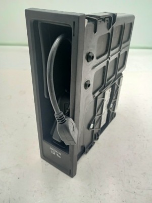 Модуль интерфейс интерфейс media in vw passat b7 5n0035728 5n0035729 фото №1