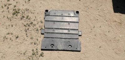 Seat leon iii плита подвеска защита 5q0825230 фото №1