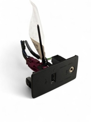 Volvo xc90 2016 разъём / соединитель usb 31389705 фото №1