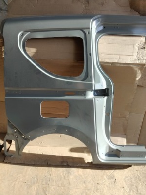 Крыло задний правый dacia dokker stepway новый оригинальный фото №1