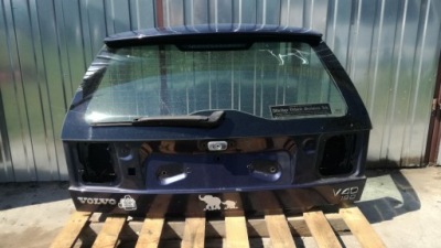 Кришка багажника задня volvo v40 lift 01-04 фото №1