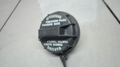 Hyundai i20 крышка заливной топлива бензин 2008- фото №1