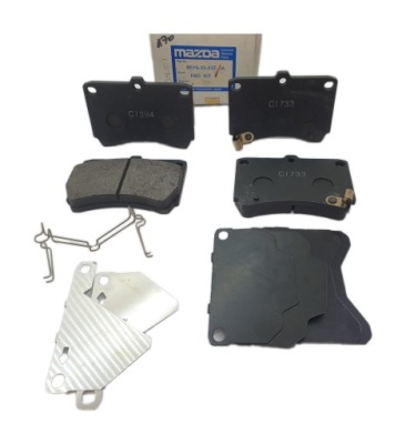 Mazda оригінальний номер b5y6-3328z-9a набір гальмівних колодок гальмівних, гальма дискові фото №1