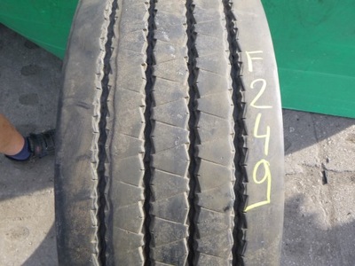 PADANGA CIEZAROWA 315/60R22.5 UNIROYAL SH100 PRIEKINĖ SUNKVEŽIMIAI NAUDOTOS 