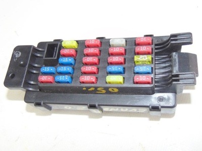 Chevrolet evanda 2.0 05r коробка запобіжників фото №1