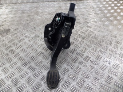 Педаль помпа сцепления opel combo e berlingo iv rifter 9820886180 фото №1