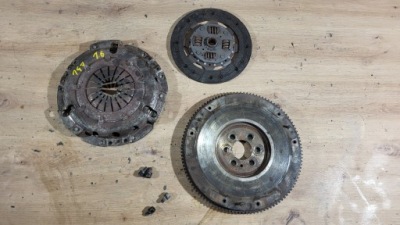 Сцепление диск прижим маховик комплект alfa romeo 147 hb 5d lift 1,6 фото №1