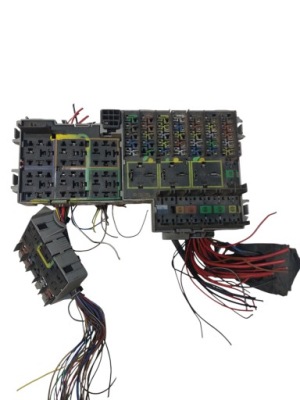 Коробка запобіжників opel astra combo corsa 1,6 09115140 фото №1