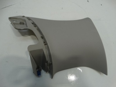 Защита стойка левый задняя laguna iii 769360001r фото №1