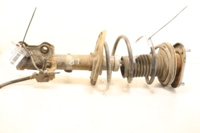 Амортизаторна стійка лівий перед toyota auris ii 1.4d4d фото №1