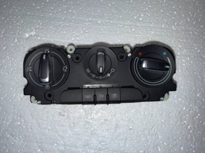 Панель кондиціонера 8u0820047 audi оригінал фото №1