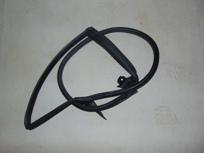 Vw arteon прокладка дверь задняя правый 3g8868120r фото №1