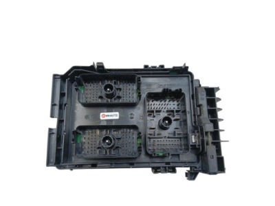 Коробка предохранителей opel astra k v 39216535 фото №1