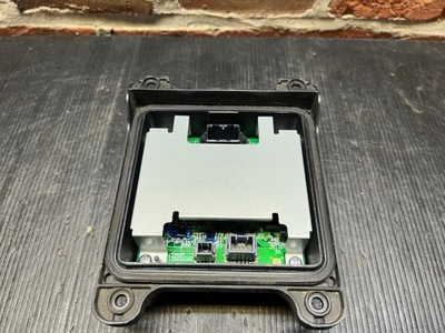 Mitsubishi pajero преобразователь led s13669c фото №1