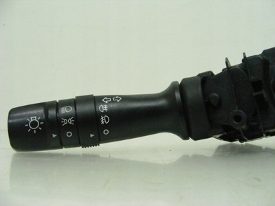 Hyundai i30 перемикач комбінований світла 2007- фото №1