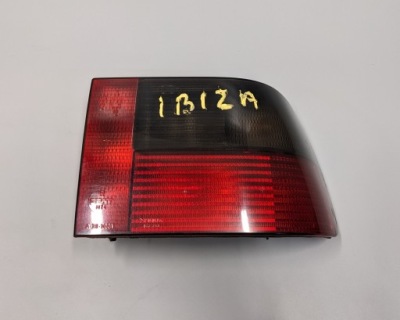 Лампа задня права seat ibiza 96224000 фото №1