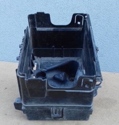 Основание коробка аккумулятор 6q0915419g vw seat фото №1