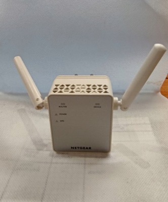 //WO// Transmiter sieciowy Netgear EX3700