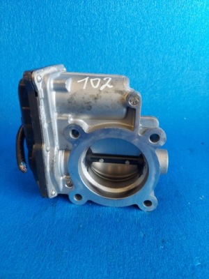 Дроссельная заслонка mazda 3 2.0 b pe0113640b фото №1