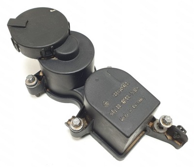 Защита вентиляция картера масла mercedes w169 2.0 cdi 1928404838 фото №1