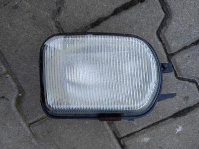 Лівий передній протитуманна фара mercedes c klasa 15099900 фото №1