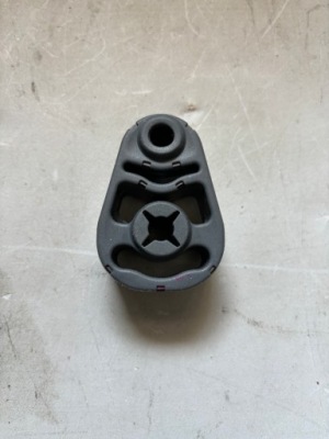 Bmw гумовий елемент вихлоп 1820 8572512 фото №1