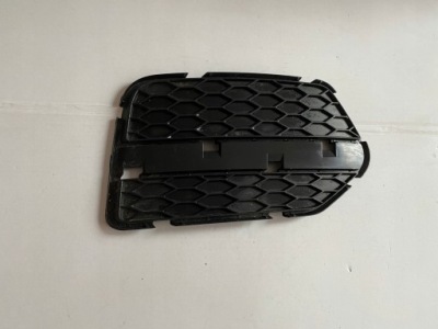 Решітка бампера права 8u0807152f audi q3 lift фото №1