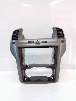 Opel zafira b рамка средняя решётка обдув 13100105 фото №1