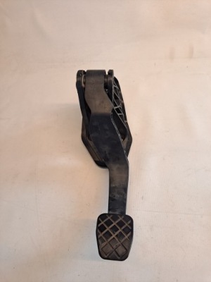 Педаль зчеплення skoda fabia iii 2q1721059h фото №1