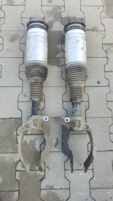 Lr discovery v l462 17^ амортизатор правый перед фото №1