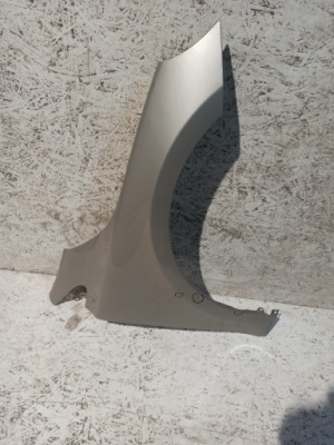 Volvo 40 крыло правый перед передний фото №1