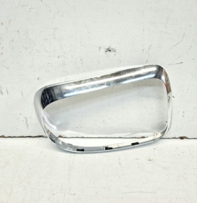 Mini countryman f60 хром рамка задній лампа права фото №1